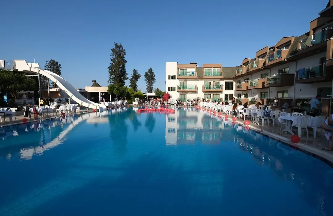 Monna Roza Garden Hotel-1